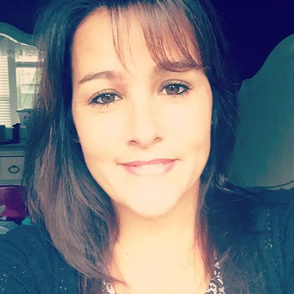 Meet your Posher, Kelli - Picture 1 of 1